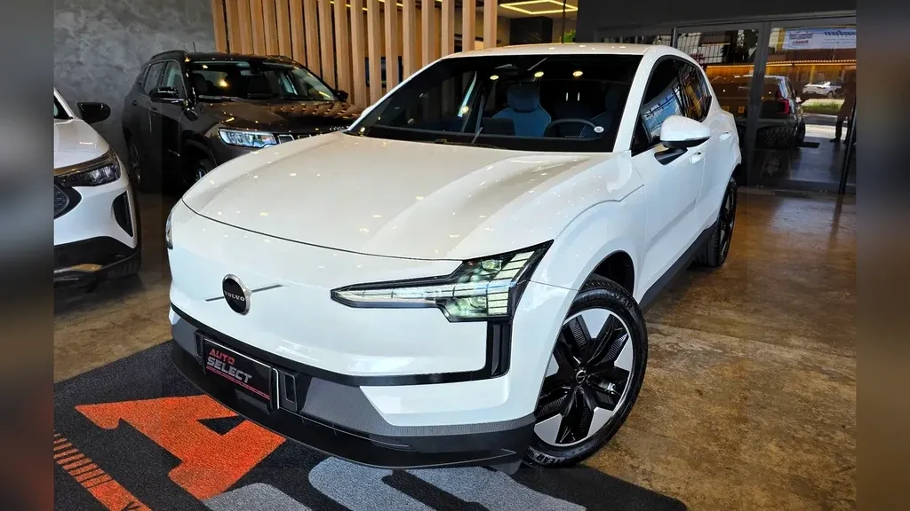 Volvo EX30 - Imagem 2
