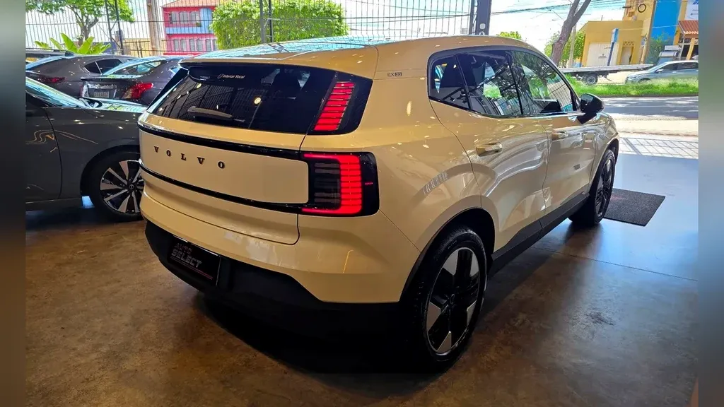 Volvo EX30 - Imagem 11