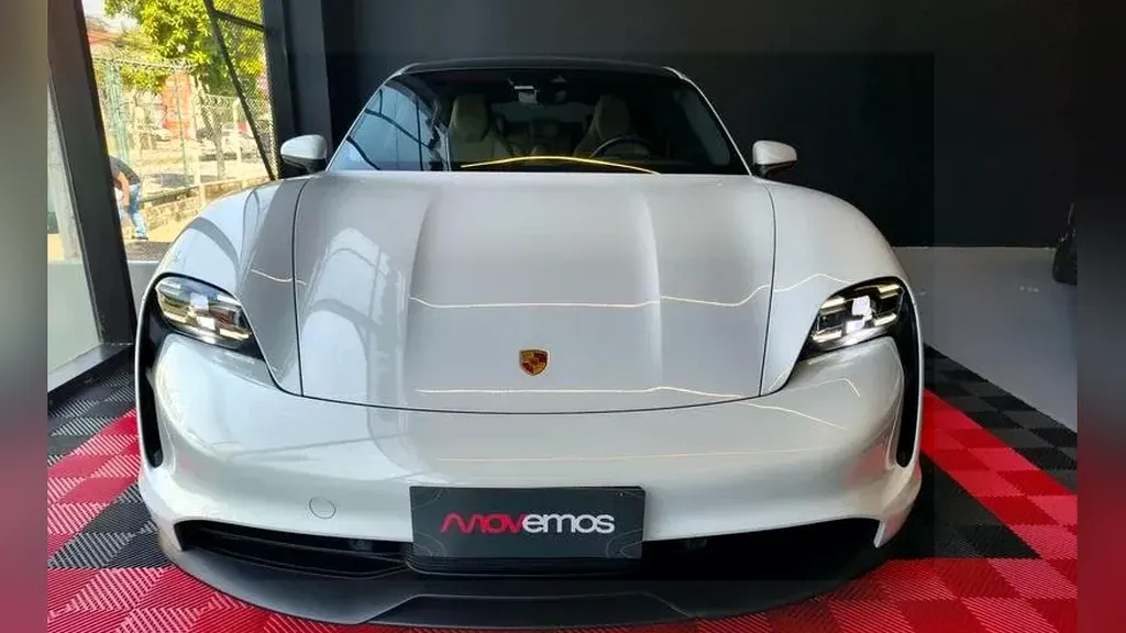 Porsche Taycan - Imagem 4