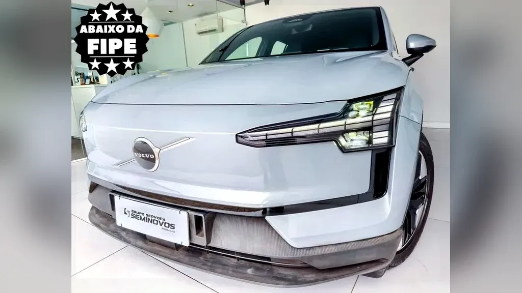 Foto de um volvo ex30