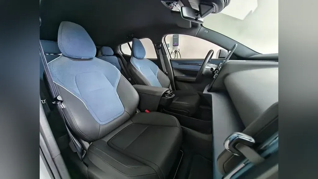 Volvo EX30 - Imagem 14