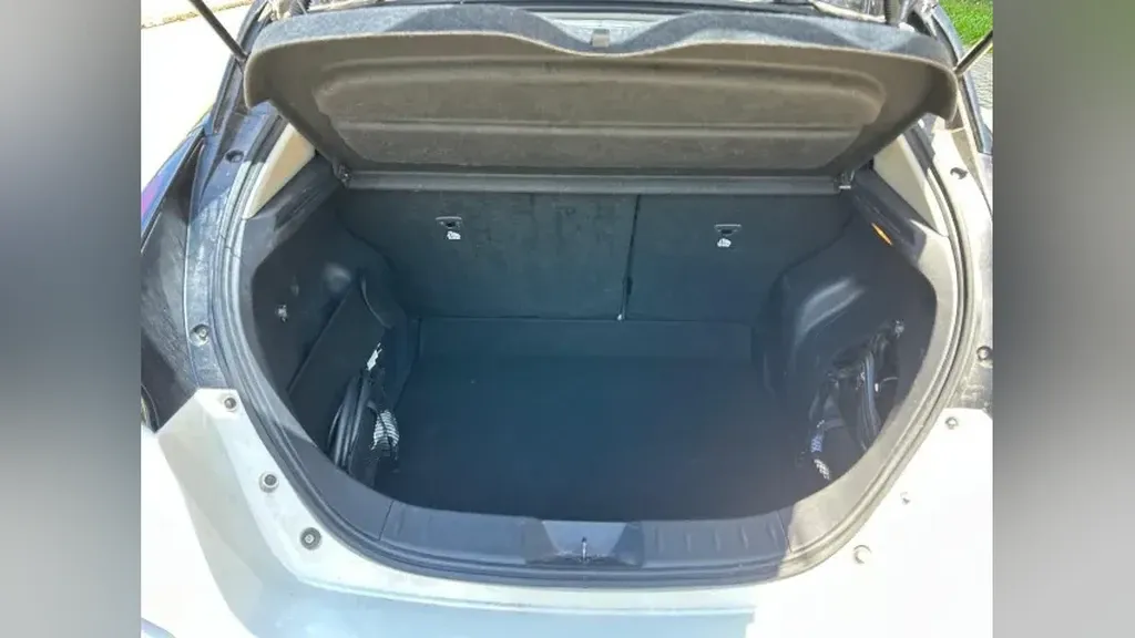 Nissan Leaf - Imagem 13