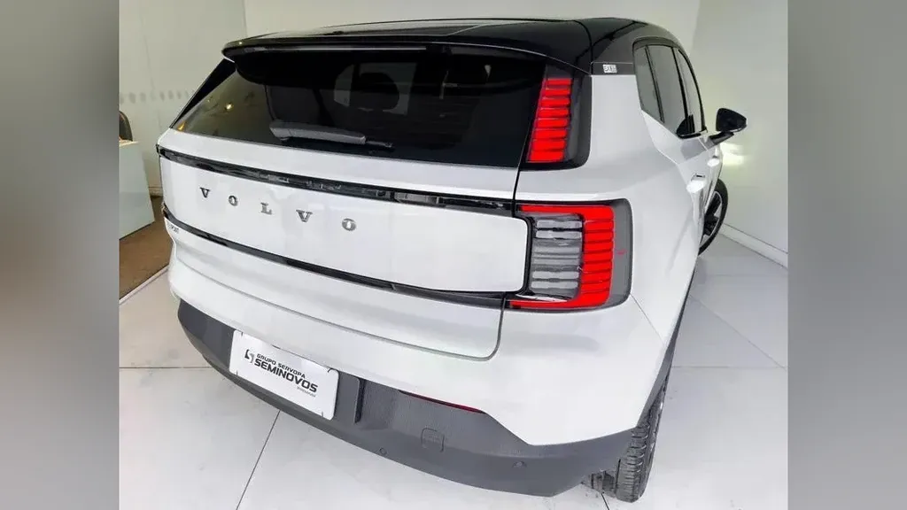 Volvo EX30 - Imagem 8