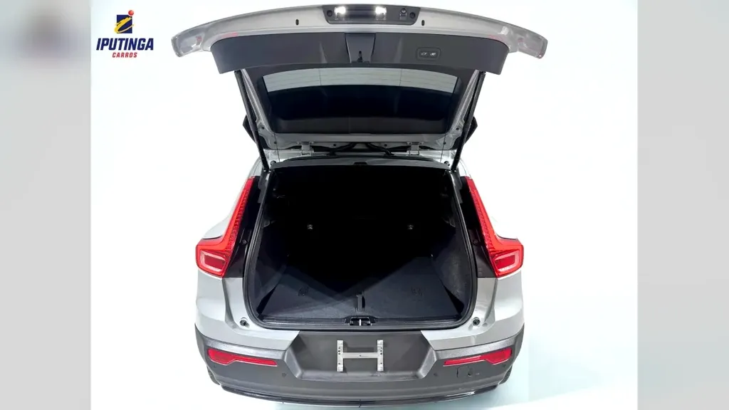 Volvo EX40 - Imagem 16