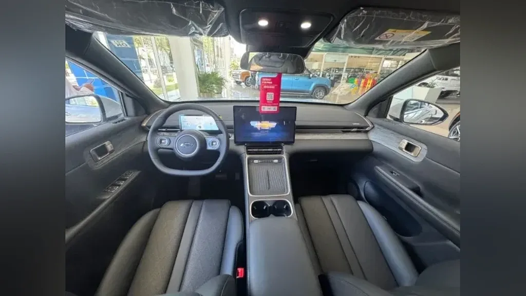 Chevrolet Captiva EV - Imagem 18