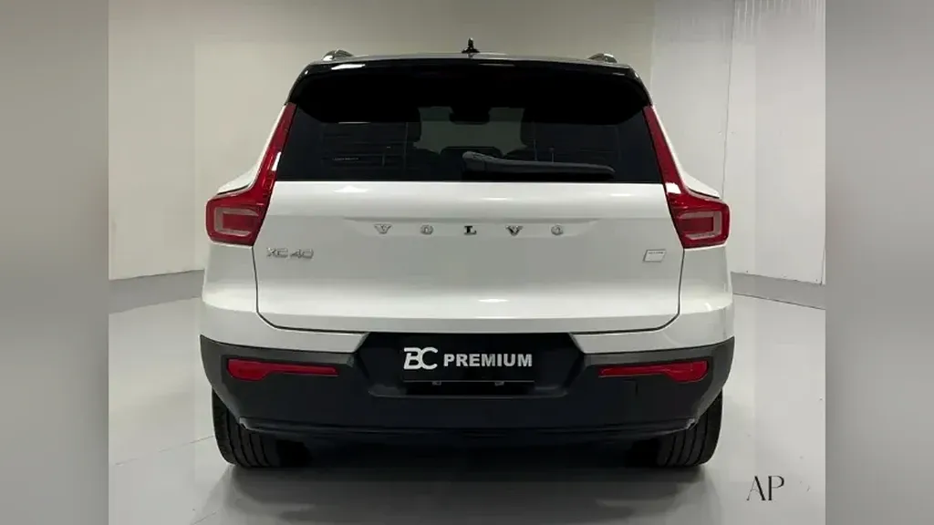 Volvo XC40 Recharge - Imagem 2