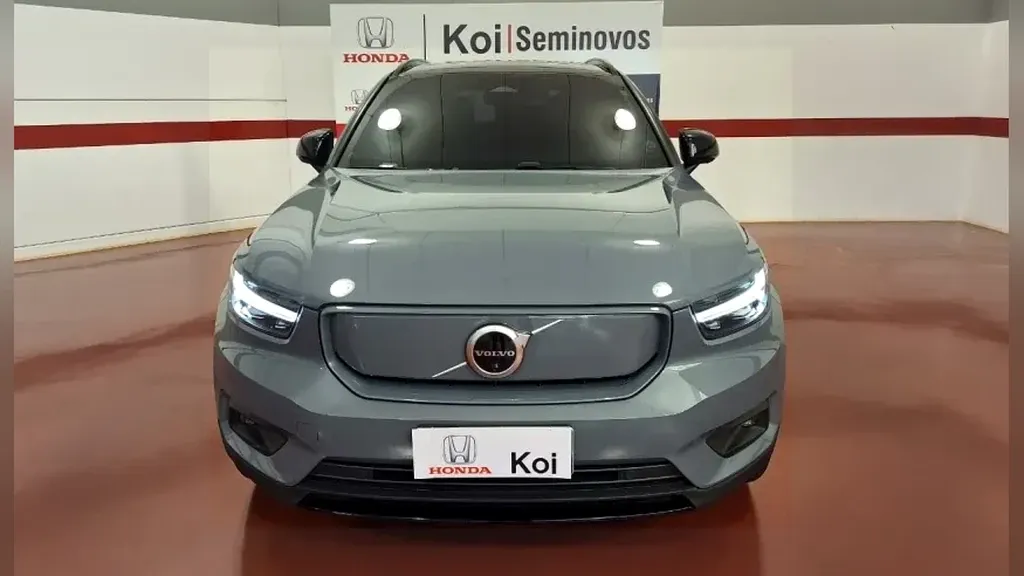 Volvo XC40 Recharge - Imagem 2
