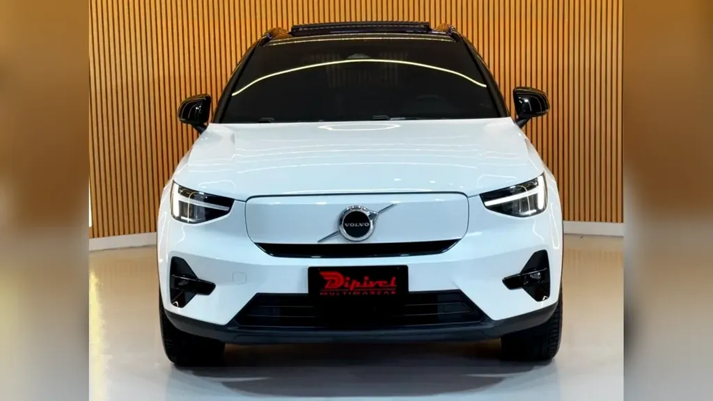 Volvo XC40 Recharge - Imagem 3