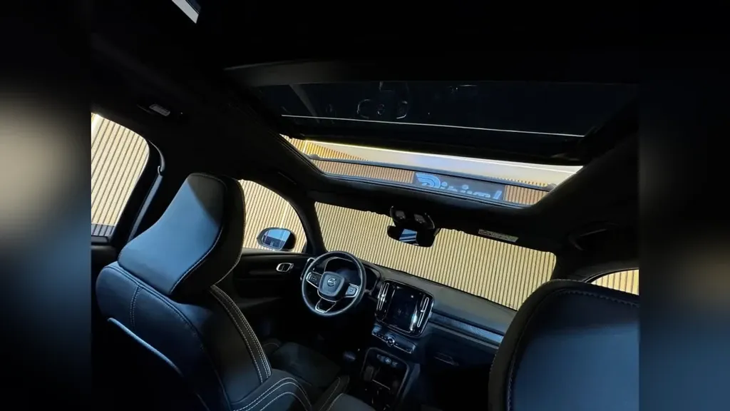 Volvo XC40 Recharge - Imagem 10