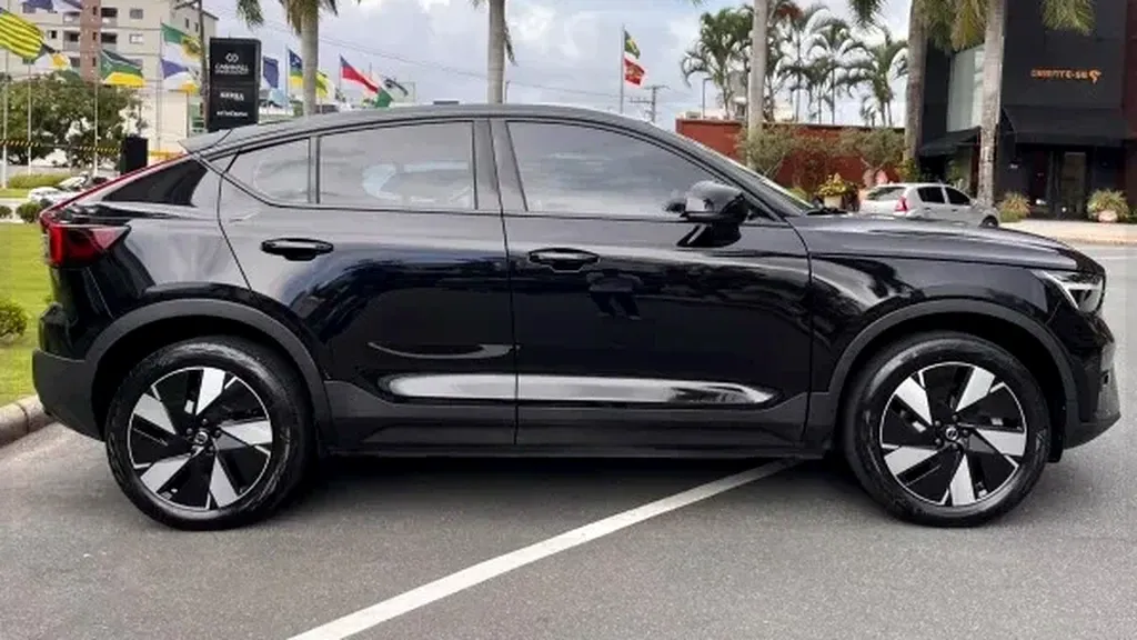 Volvo C40 Recharge - Imagem 6