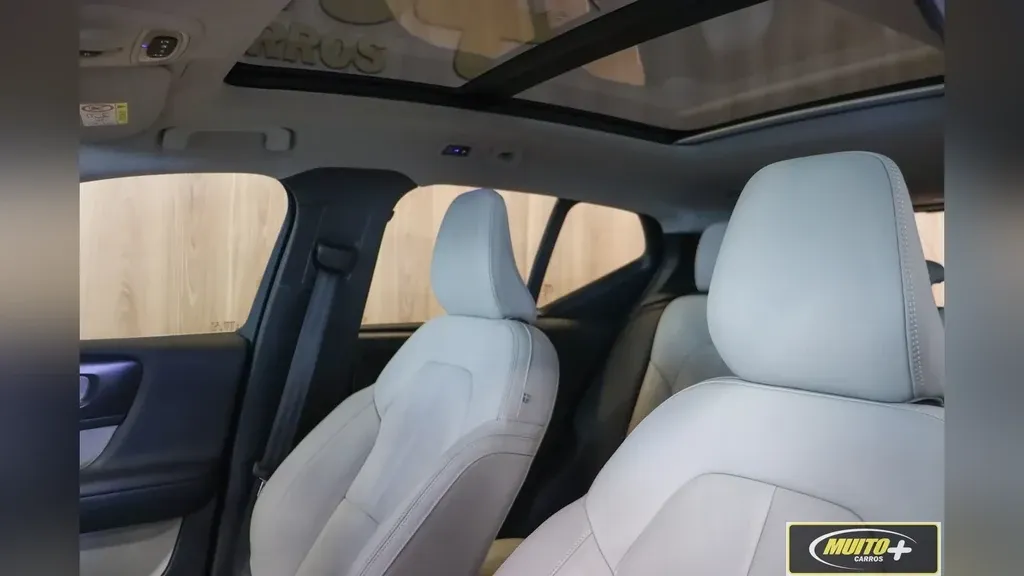 Volvo XC40 - Imagem 9