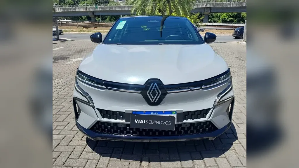 Renault Megane E-tech Electric - Imagem 2