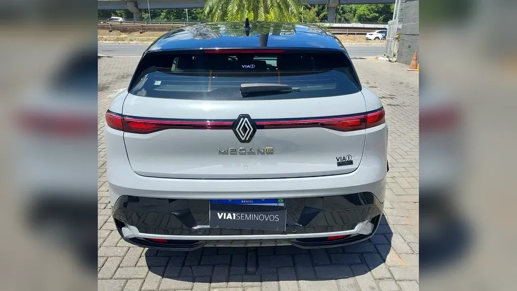 Renault Megane E-tech Electric - Imagem 3