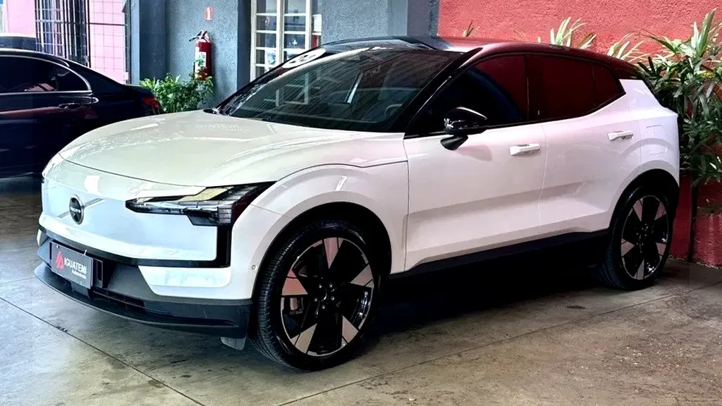 Volvo EX30 - Imagem 2