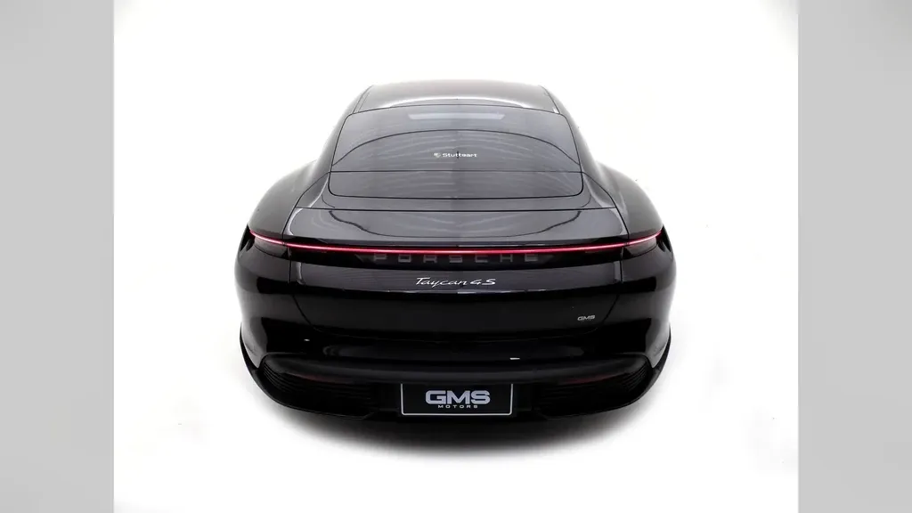 Porsche Taycan - Imagem 18