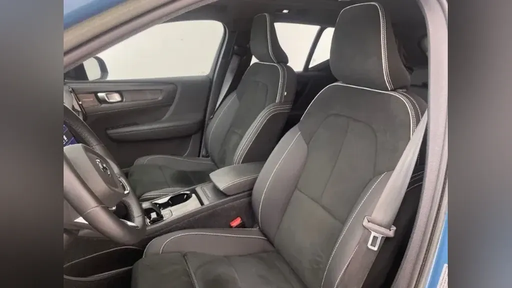 Volvo XC40 Recharge - Imagem 13