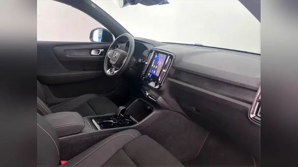 Volvo XC40 Recharge - Imagem 15