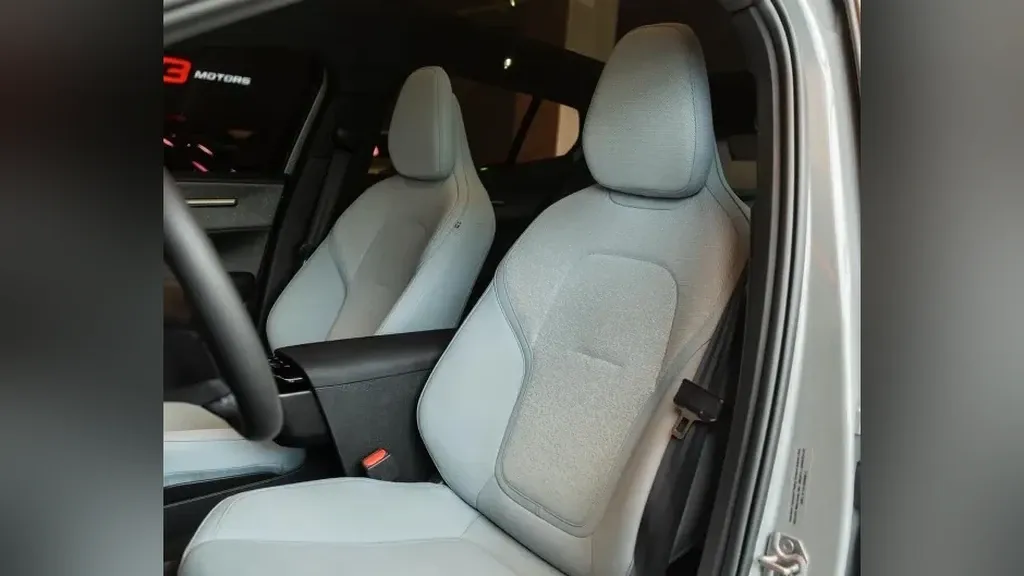 Volvo EX30 - Imagem 4