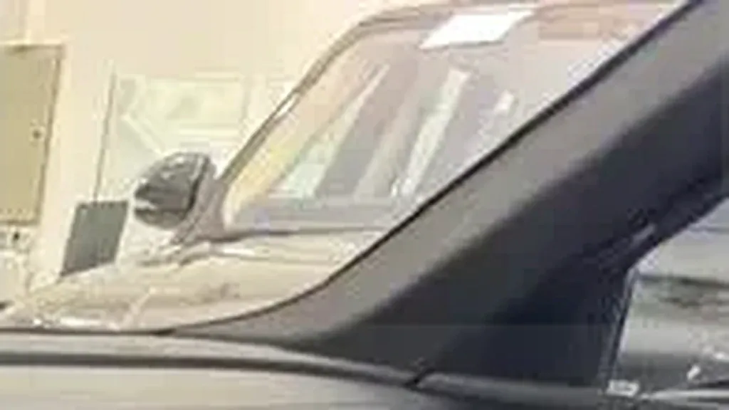 Audi Q8 Sportback E-tron - Imagem 7