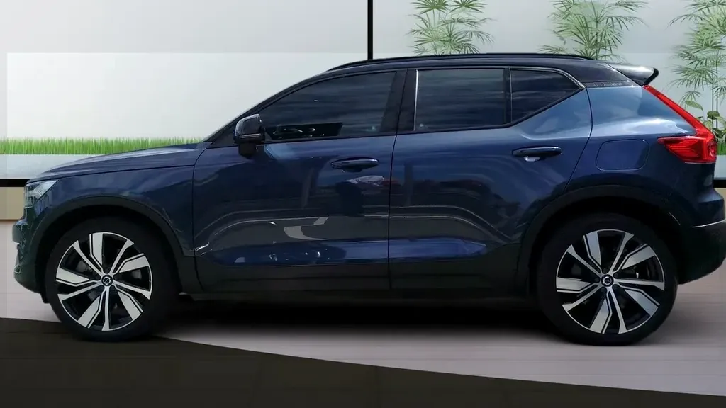 Volvo XC40 Recharge - Imagem 6