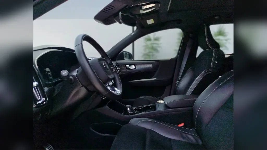 Volvo XC40 Recharge - Imagem 10