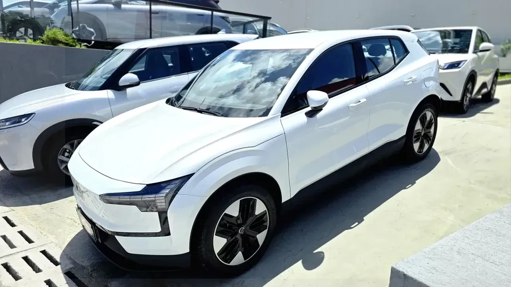 Volvo EX30 - Imagem 5