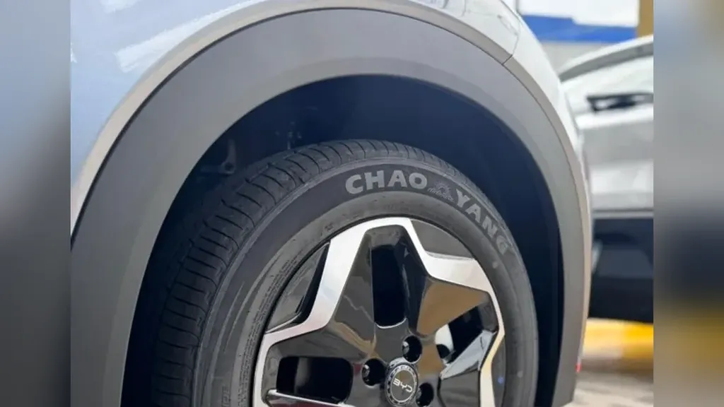 BYD Dolphin - Imagem 12