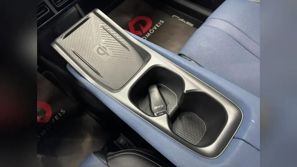 BYD Dolphin - Imagem 13