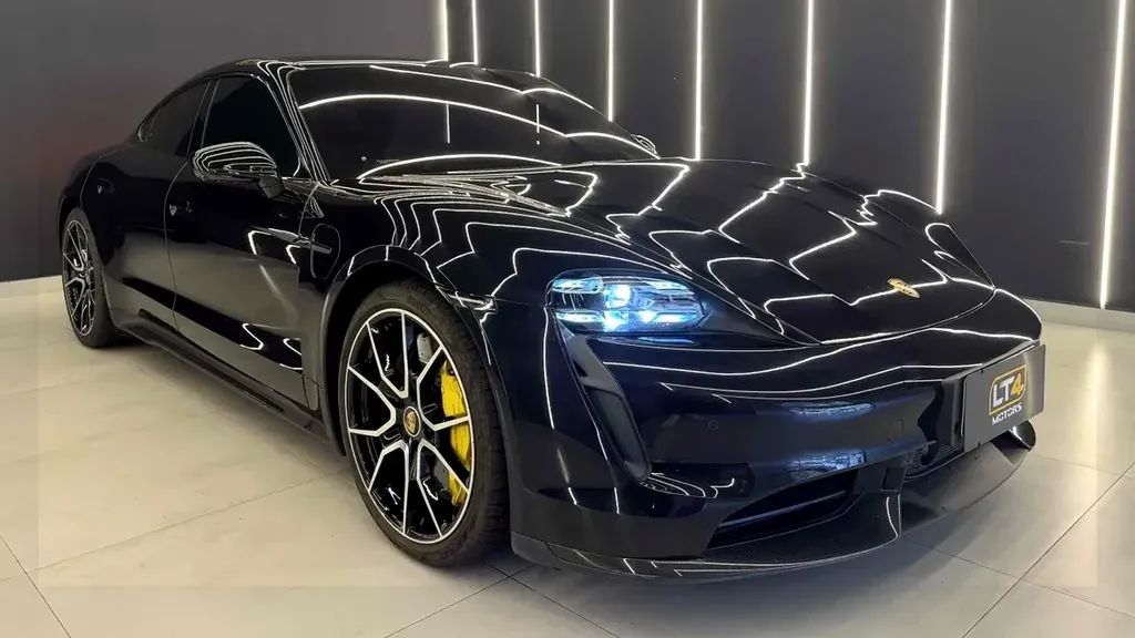 Porsche Taycan - Imagem 2