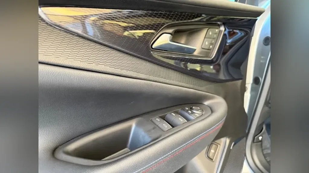 Chevrolet Blazer EV - Imagem 18