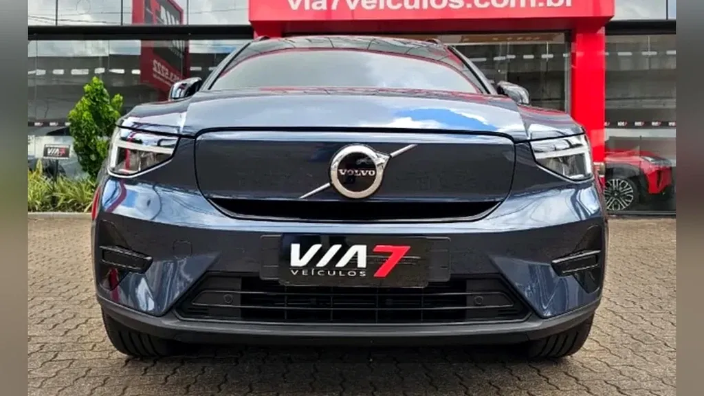 Volvo EX40 - Imagem 2