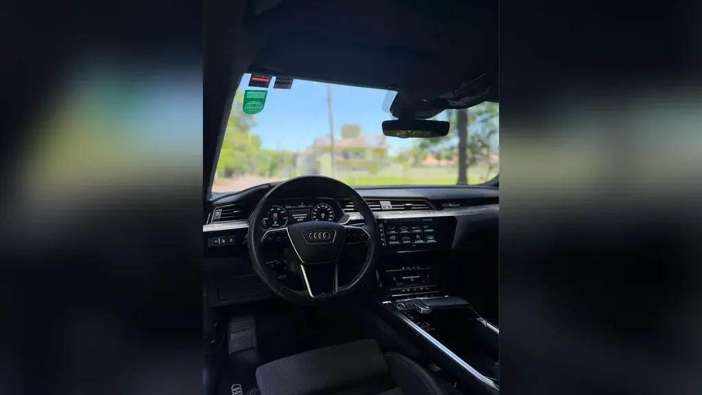 Audi E-tron - Imagem 13