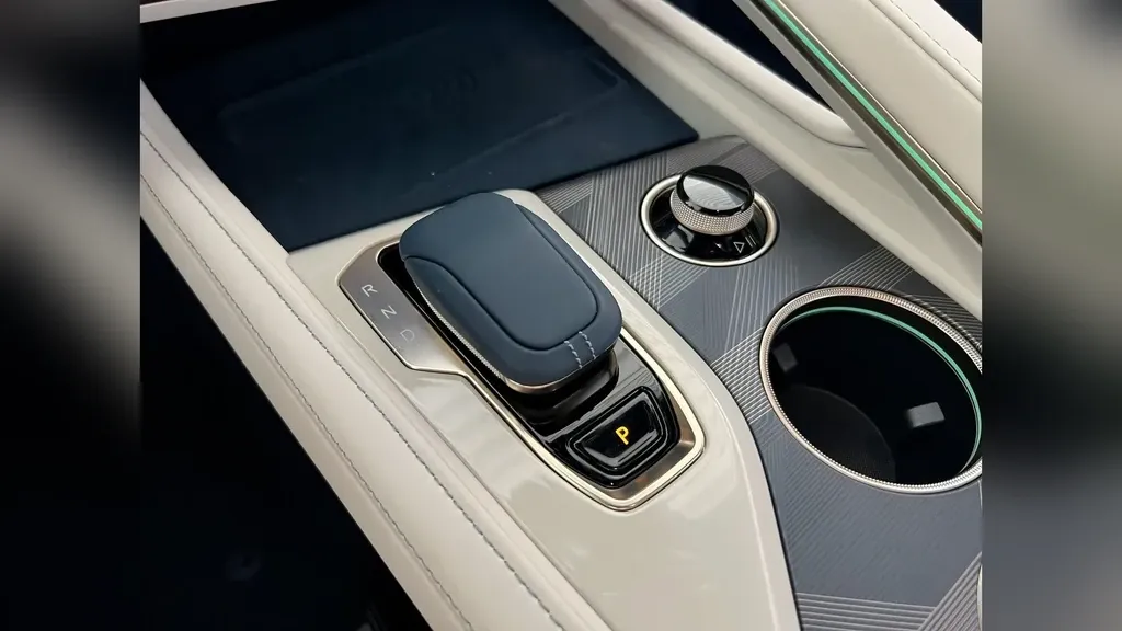 Zeekr 001 - Imagem 12