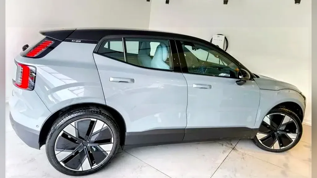 Volvo EX30 - Imagem 7