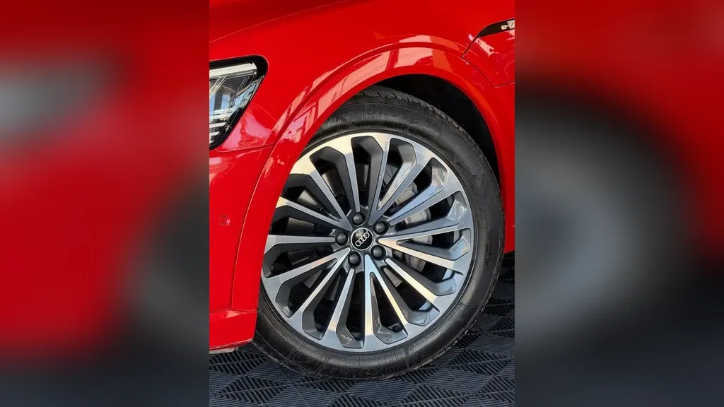 Audi E-tron - Imagem 5