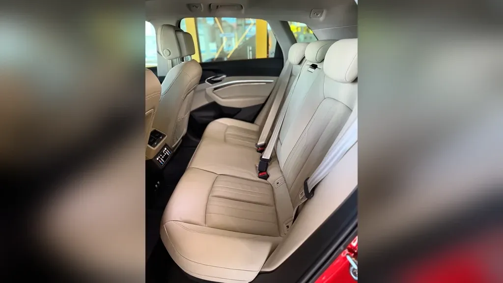 Audi E-tron - Imagem 12