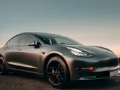 Tesla Model 3 - Miniatura 2