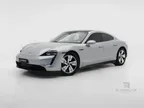 Porsche Taycan - Miniatura 1