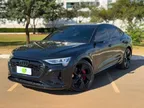 Audi Q8 Sportback E-tron - Miniatura 3