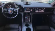 Porsche Taycan - Miniatura 14