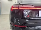 Audi Q8 Sportback E-tron - Miniatura 9