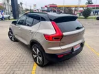 Volvo XC40 - Miniatura 3