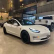Tesla Model 3 - Miniatura 2