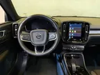 Volvo XC40 Recharge - Miniatura 10