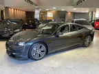 Porsche Taycan - Miniatura 1