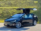 Tesla Model X - Miniatura 1