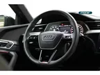 Audi E-tron - Miniatura 17