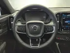 Volvo XC40 Recharge - Miniatura 10