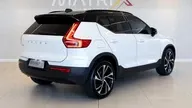 Volvo XC40 - Miniatura 2