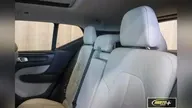 Volvo XC40 - Miniatura 10